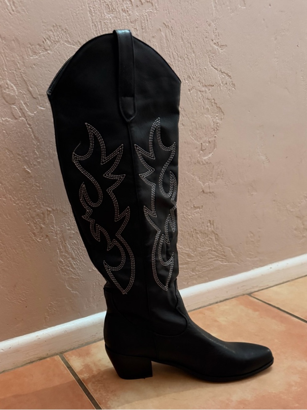 Black Western Knee-High Boots with Embroidered Detail - Picture 6 of 7